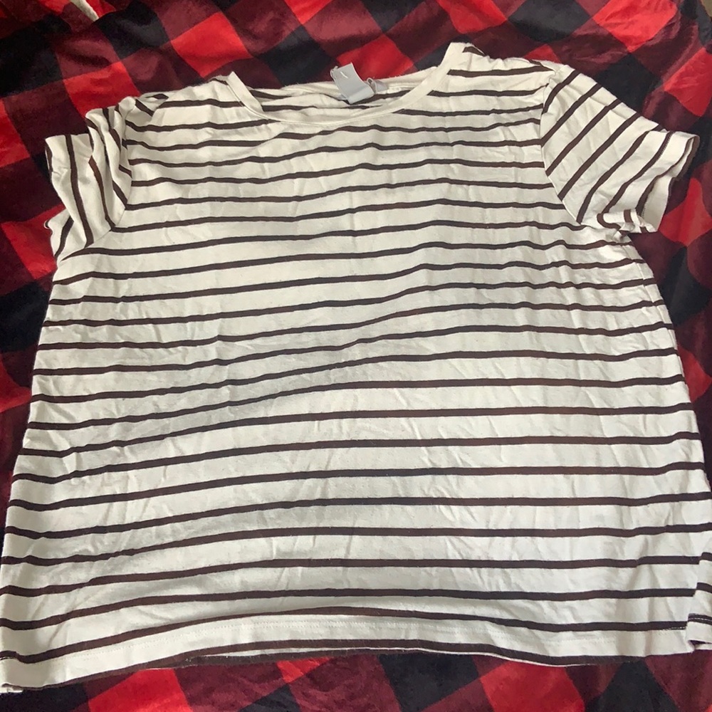 H&M tee